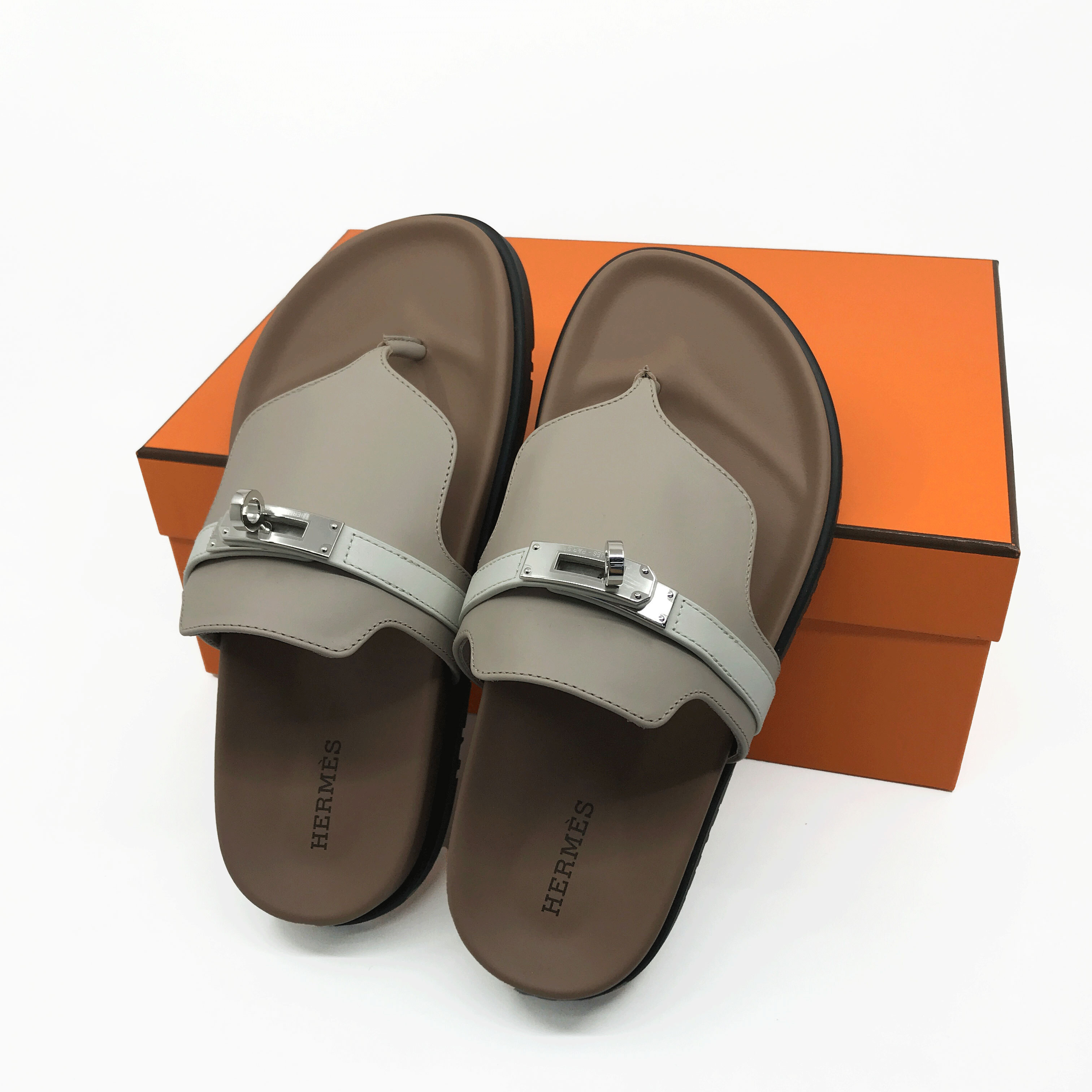 [HERMES] 에르메스 엠파이어 슬라이드 샌들 베이지 글레이즈 H221074Z B3